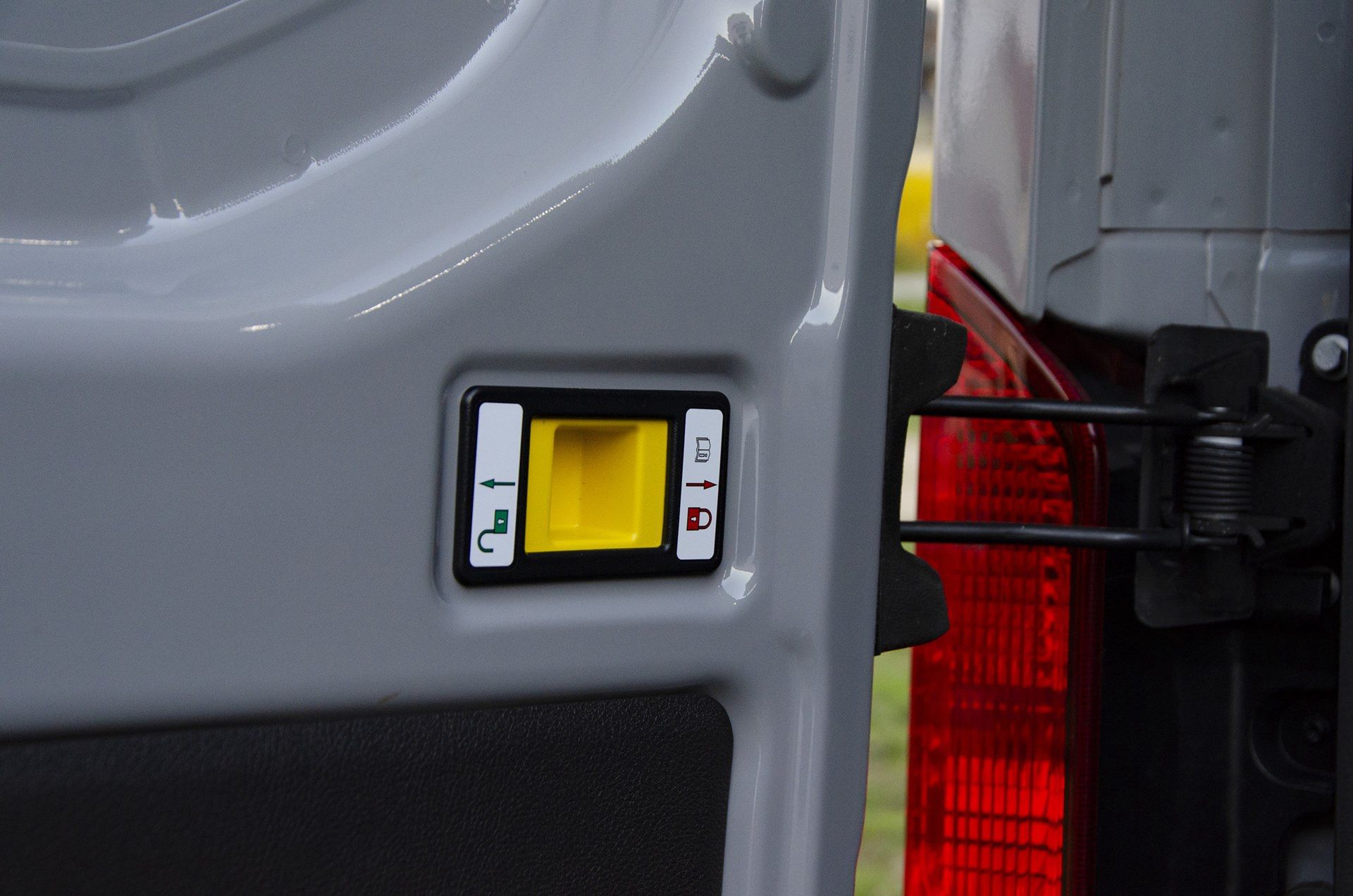 Ford Transit Trail (2023)