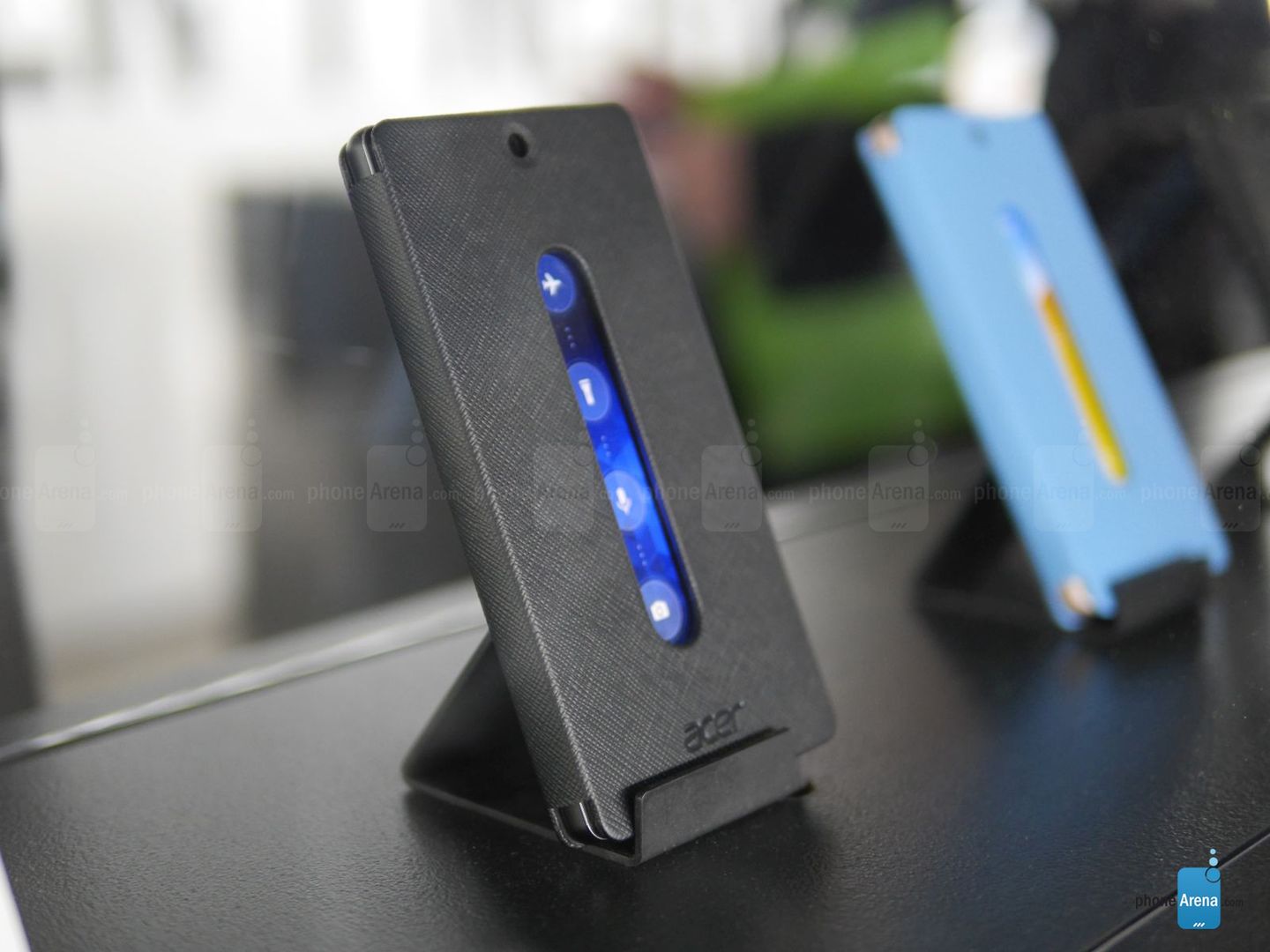 Liquid X2 z pojemną baterią  i opaski Leap Fit, Active i Curve - oto nowości Acera 12
