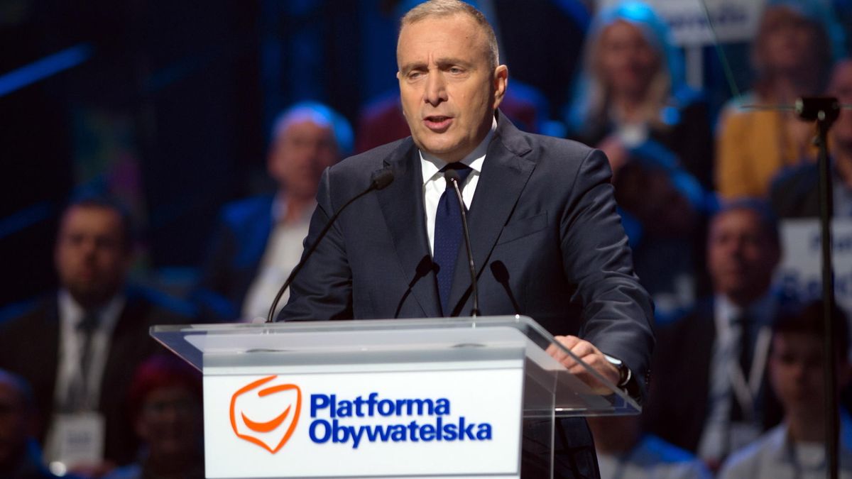 Błędy trzeba umieć naprawiać - mówi Schetyna.