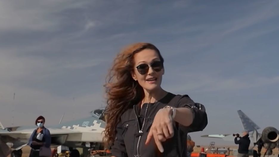 Klatka z materiału RT o samolocie Su-57