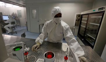 Koronawirus. Nowe warianty z USA. Mogą być bardziej odporne na szczepionki