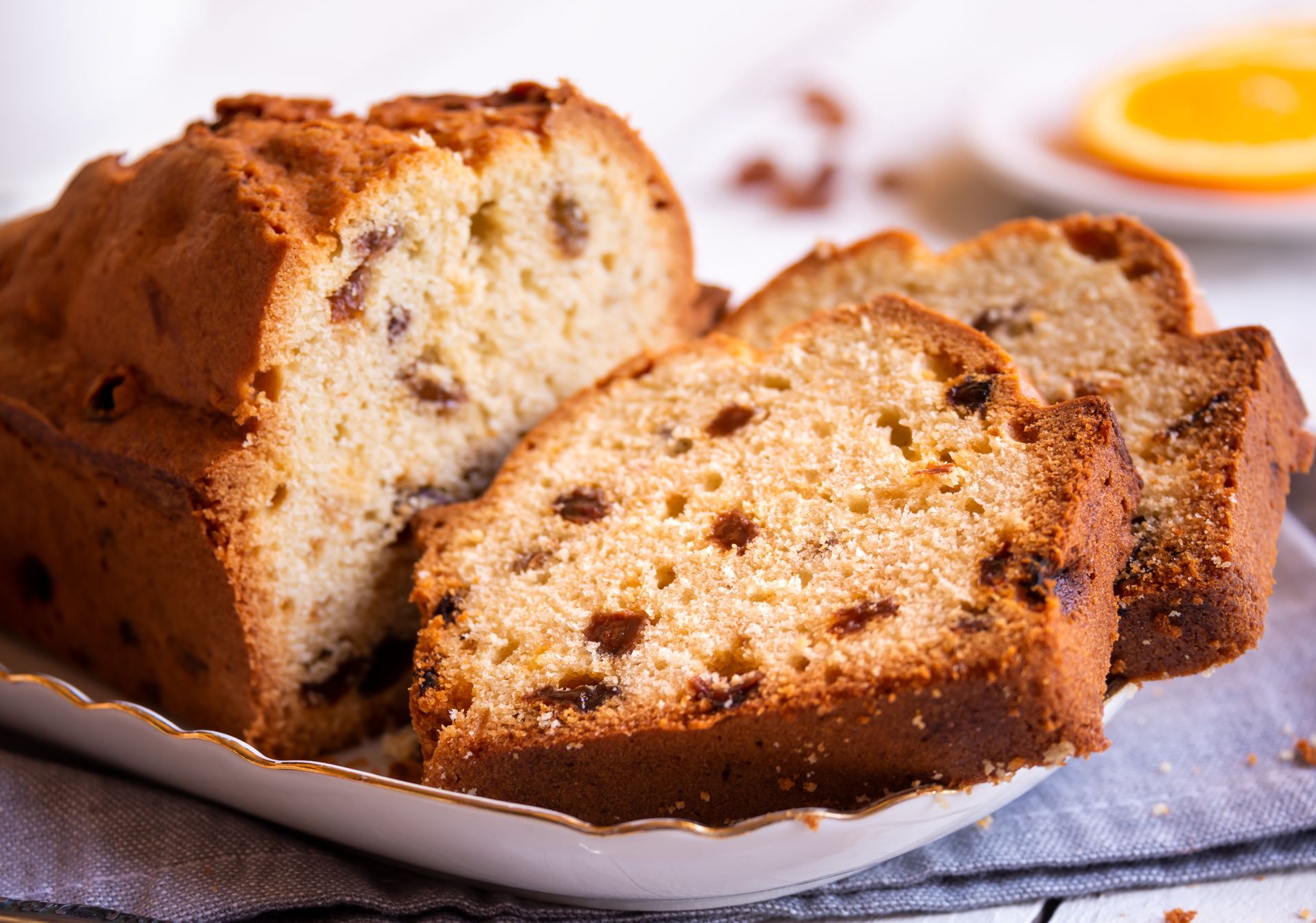Odkąd mam przepis na kuch od koleżanki z Warmii, piekę go co roku na święta. Lepszy niż babka