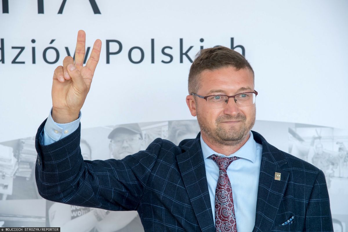Sędzia Juszczyszyn przywrócony do pracy. "Prawo drzemie, ale nie umiera"