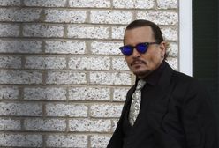 Przeczytali publicznie SMS-y Deppa. Są straszne