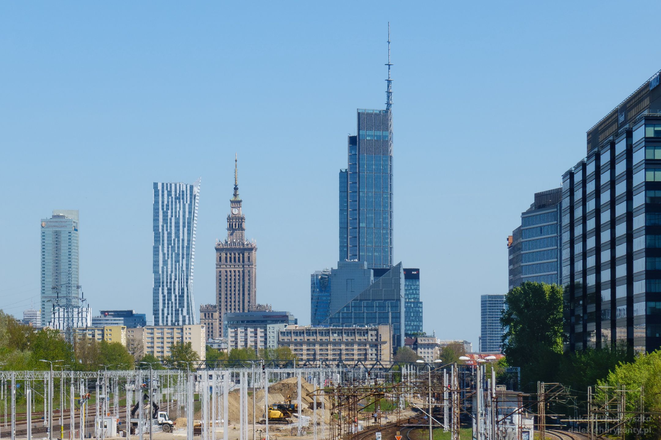 Varso Tower widoczny z dworca Warszawa Zachodnia