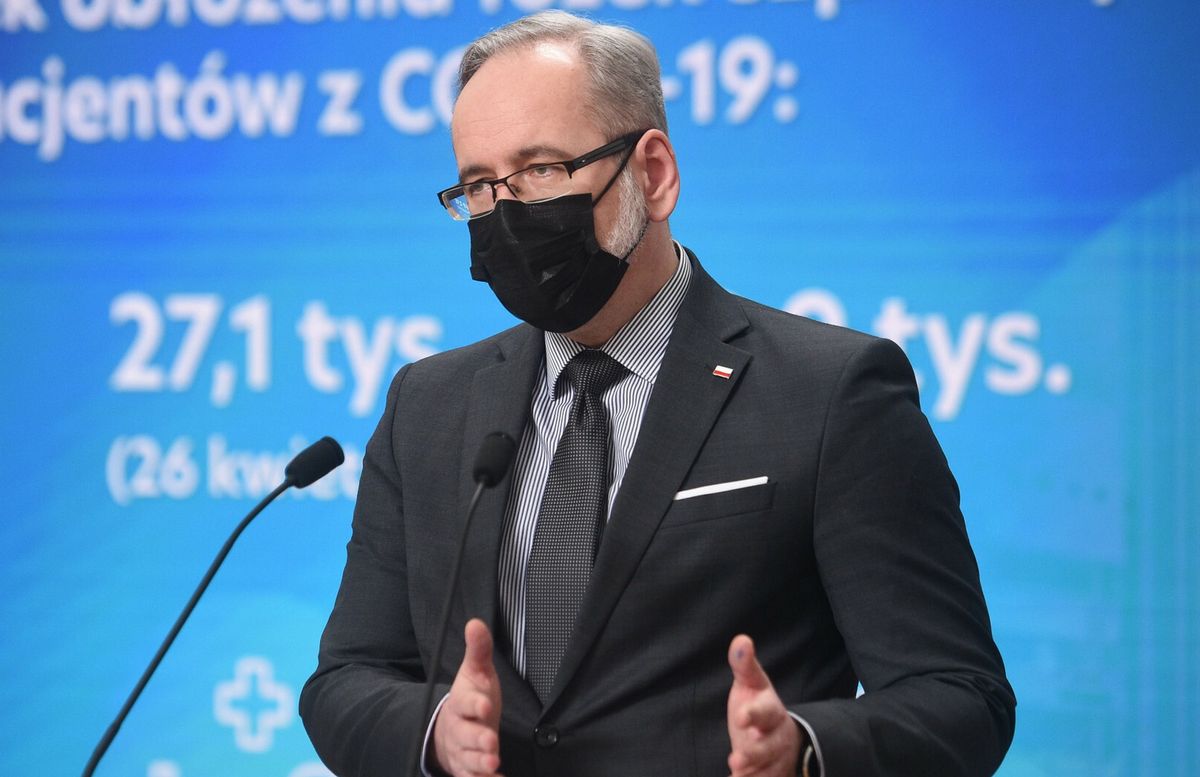 Urzędnicy ministra Adama  Niedzielskiego są bezradni wobec popisów antyszczepionkowców w Sejmie. Usprawiedliwiają się, że nie mogą ingerować w tyrady pseudoekspertów 