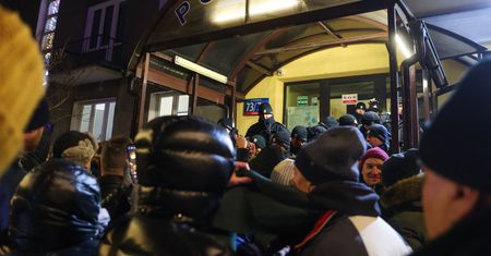 "Zacznie się za tydzień". Scenariusze po zatrzymaniu Kamińskiego i Wąsika