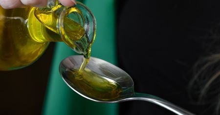 "Zły cholesterol" nie ma przy nim szans. Wystarczy łyżeczka dziennie