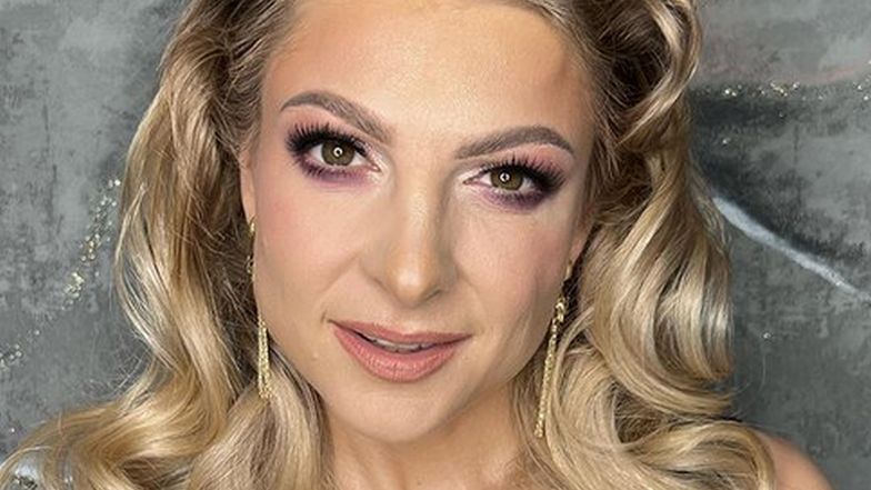 Magdalena Narożna chwali się makijażem