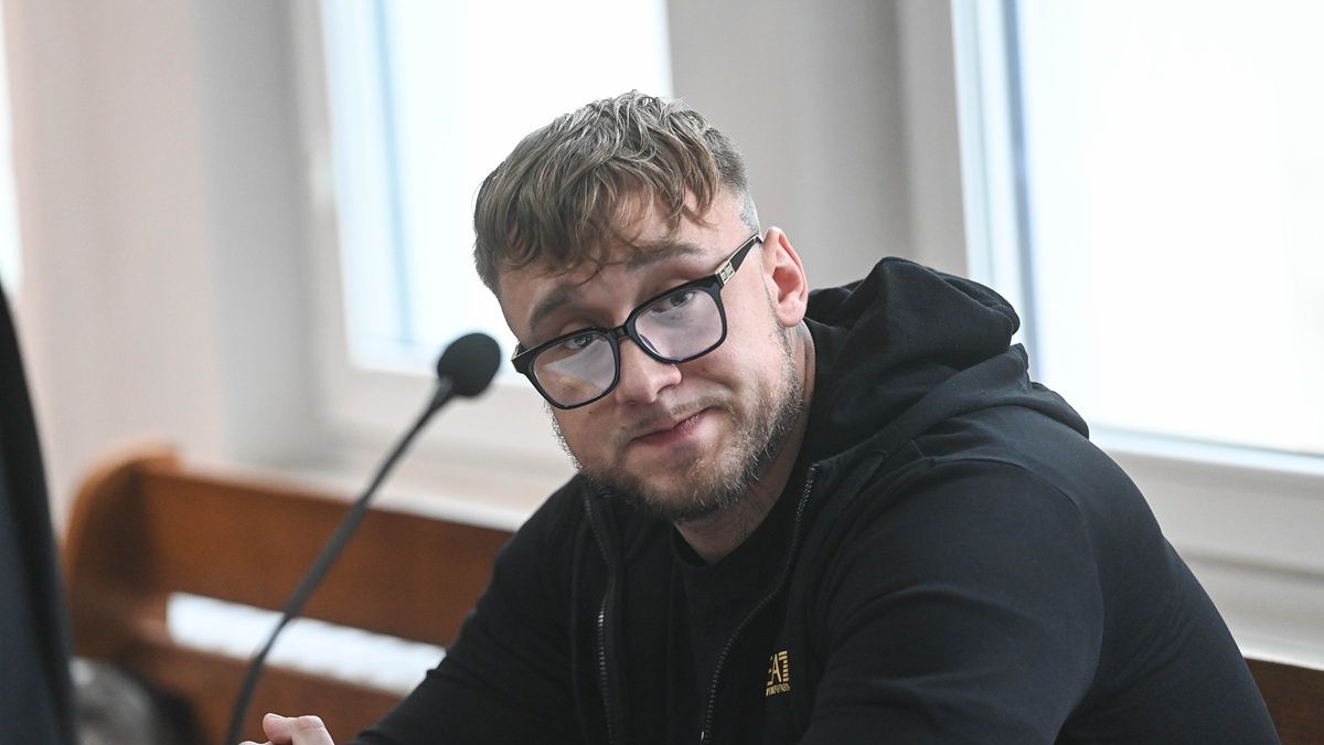 Łukasz Żak przed sądem w Warszawie.