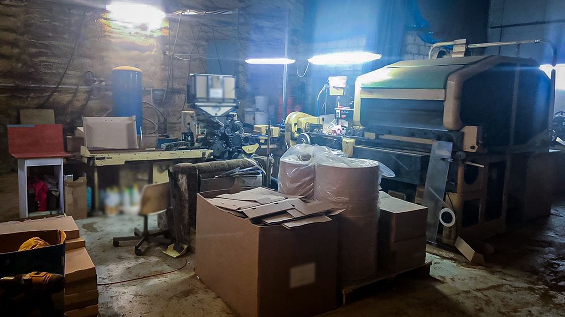 Służby zlikwidowały nielegalną fabrykę oraz grupę przestępczą, działającą w województwach wielkopolskim i lubuskim.