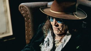 Johnny Depp wyszedł z ekranu i zawisł na ścianie. W Londynie pokazano jego mało znane oblicze
