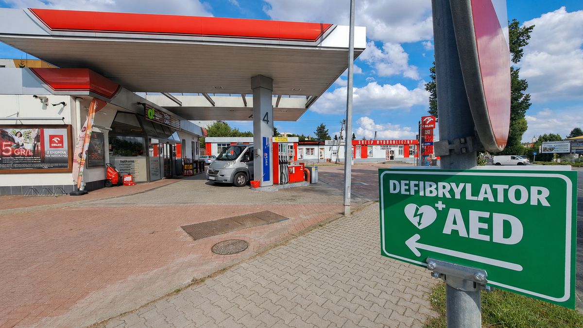 Rozrasta się sieć defibrylatorów w Gąbinie 