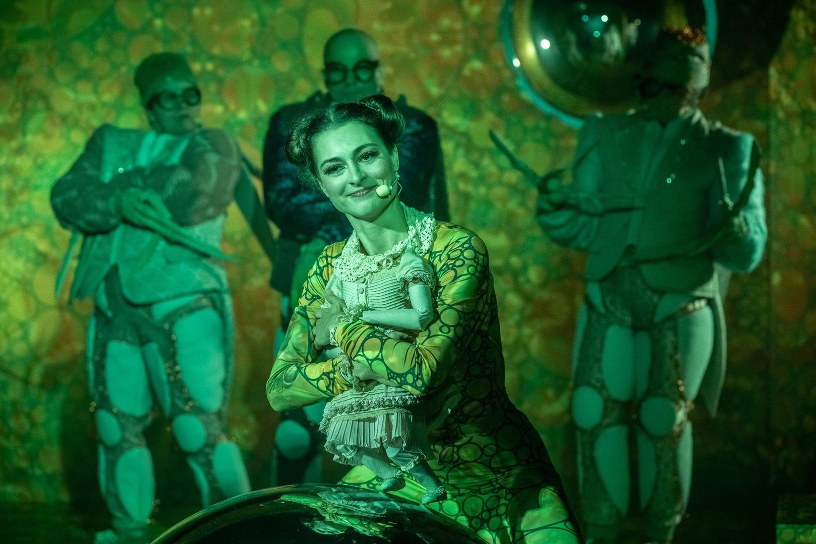 Piątek, 9 maja 2025, godz. 10:00 Teatralny Instytut Młodych, os. Teatralne 23Baśń Hansa Christiana Andersena w zmysłowej odsłonie. Spektakl o odwadze, akceptacji i przyjaźni, stworzony z myślą o najmłodszych widzach i dzieciach o szczególnych potrzebach. Część projektu „Mali Przewodnicy Zmysłów”.Bilety: 50/45 zł Szczegóły: www.ludowy.pl | tel. 12 68 02 101 | rezerwacja@ludowy.pl