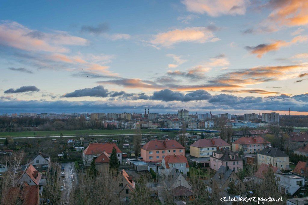 Paweł Szpala fotografował przez rok widok ze swojego okna. Inspiracja na zdjęcia 4 pór roku bez wychodzenia z domu 3