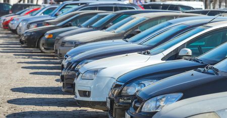 Polka straciła legalnie kupione auto i pieniądze. Mechanizm oszustów jest banalny i działa