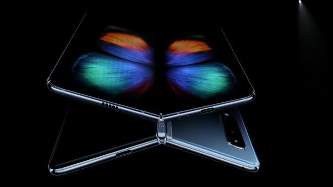 Samsung Galaxy Fold dostępny już na dniach. Znamy cenę 1