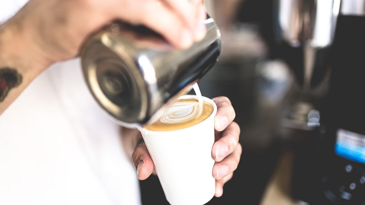 Spieniacz do mleka. Jaki wybrać, by nasza kawa była jeszcze smaczniejsza? Podpowiadamy 1