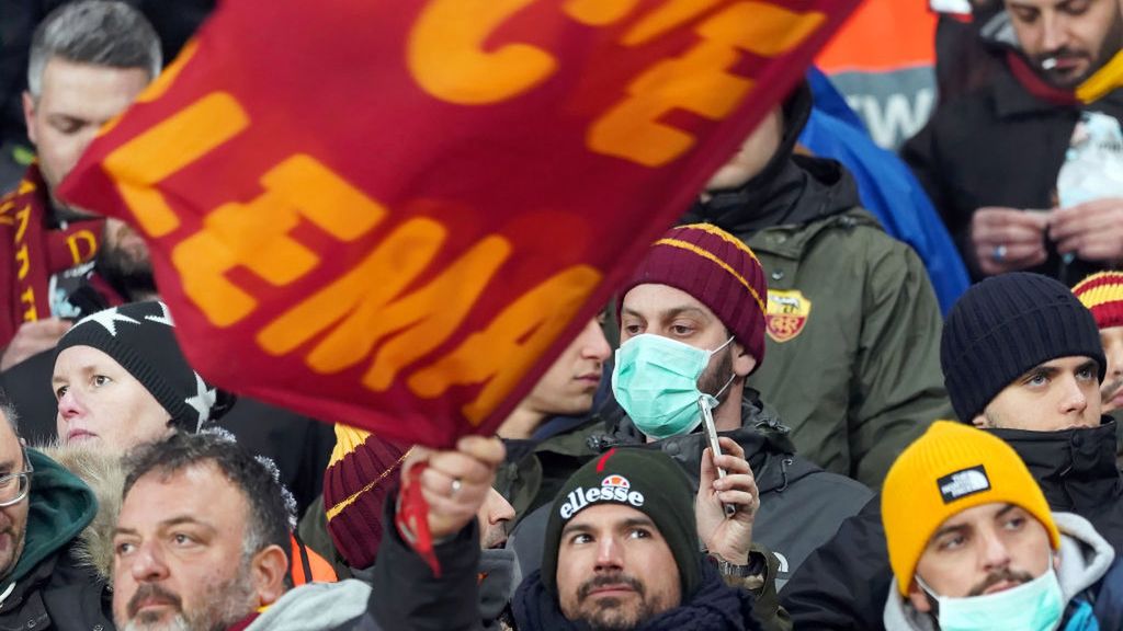 Zdjęcie okładkowe artykułu: Getty Images / Sylvain Lefevre/ / Na zdjęciu: kibice AS Roma