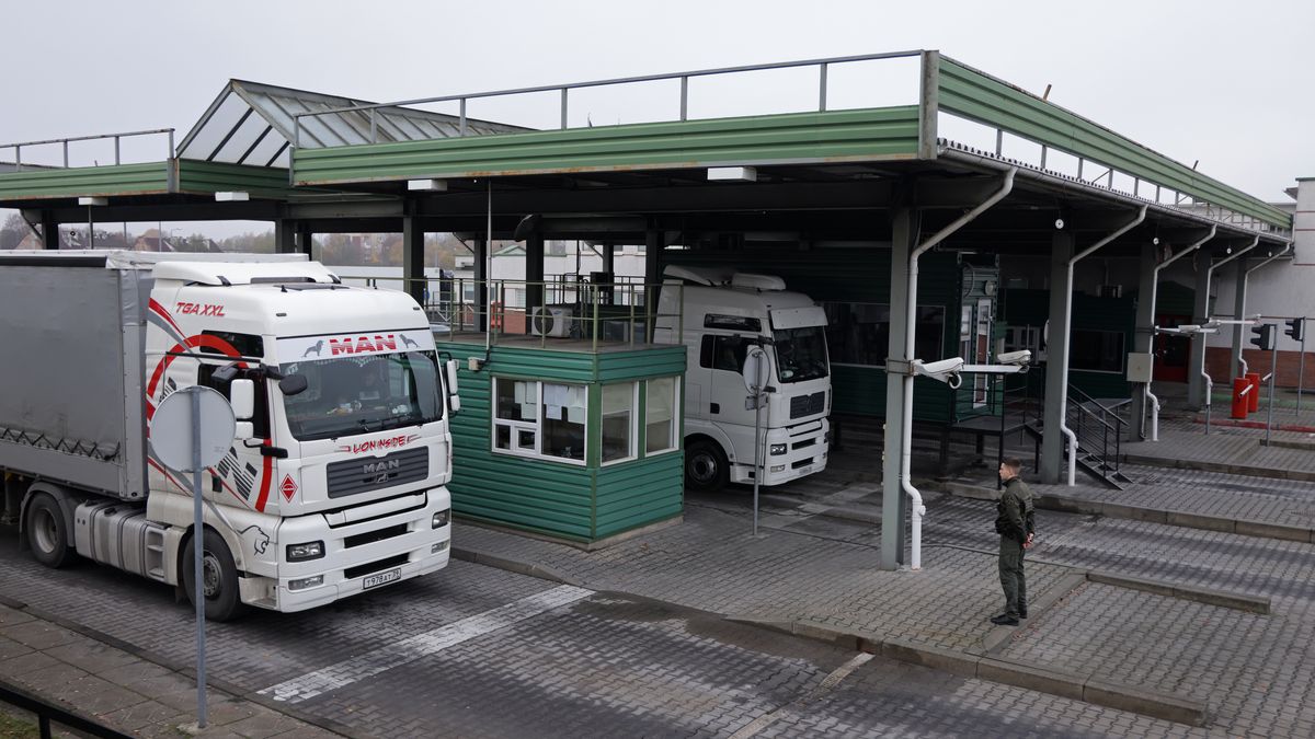 KYBARTAI, LITHUANIA - OCTOBER 28: Trucks arriving on the border from the Russian semi-exclave of Kaliningrad stop at a Lithuanian border control station on October 28, 2022 in Kybartai, Lithuania. Cross-border traffic between Kaliningrad and Lithuania has diminished greatly due to sanctions imposed by the European Union against Russia following Russia's military invasion of Ukraine, though Lithuania remains the main conduit for commercial road and rail traffic between Kaliningrad, Belarus and Russia. Kybartai lies in the strategically vital Suwalki Gap, an approximately 70km long stretch of land along the Lithuanian and Polish border between Kaliningrad and Russia-loyal Belarus. Should a military conflict ever break out, Russian control of the Suwalki Gap would cut the three Baltic states of Lithuania, Latvia and Estonia off from the rest of the European Union.  (Photo by Sean Gallup/Getty Images)