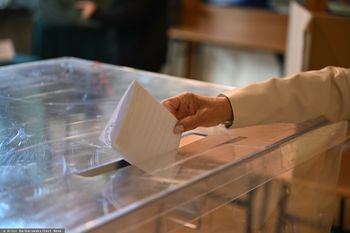 Kraków wybiera. Głosowanie na nowego prezydenta trwa do godz. 21