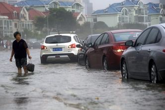 Tajfuny w Chinach. Nad wybrzeże nadciąga kolejny