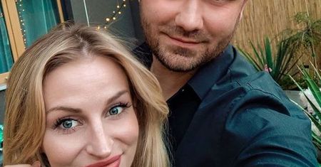 Adrian przeszedł przeszczep włosów. Pochwalił się efektami