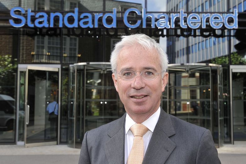 Standard Chartered Bank prał brudne pieniądze? Zaprzecza