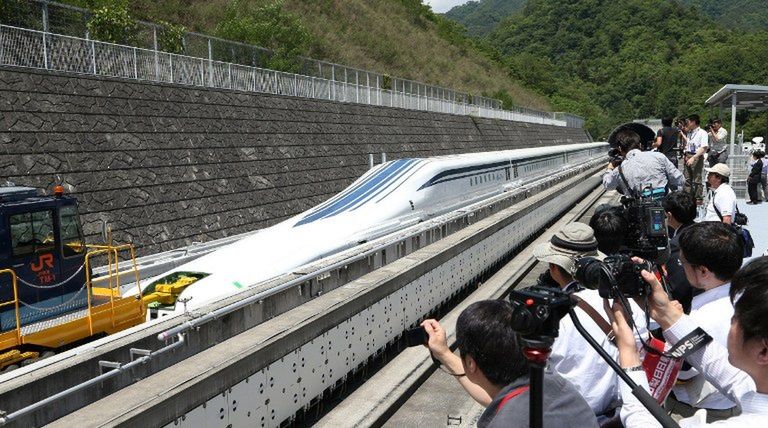 Japonia - tu jeździ superpociąg, który lewituje!
