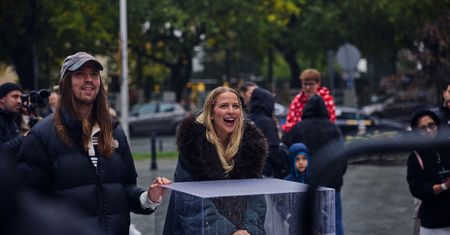 Jessica Mercedes w Elektrowni Powiśle. OTOMOTO zamieniło jedno kliknięcie w prawdziwy show!