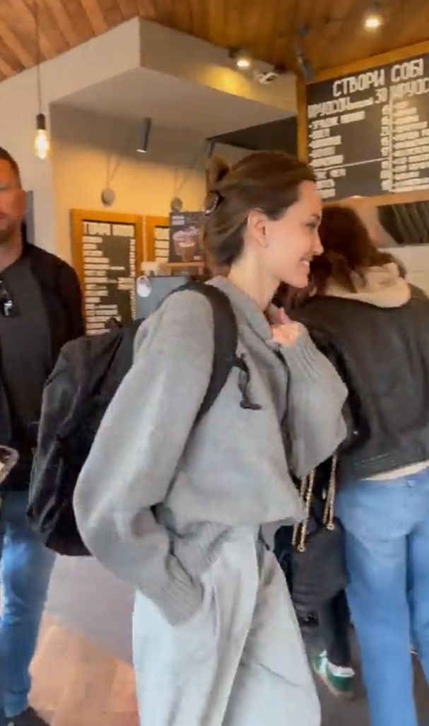 Angelina Jolie w kawiarni we Lwowie