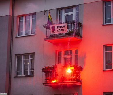 Wydawnictwo Dwie Siostry dla WP: "Nie wiemy, czy flaga LGBT wróci na nasz balkon"