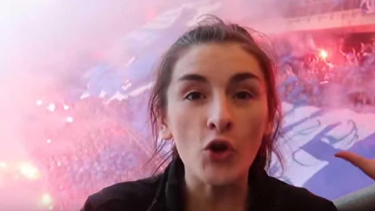 Nieve Pegg na meczu Lecha Poznań