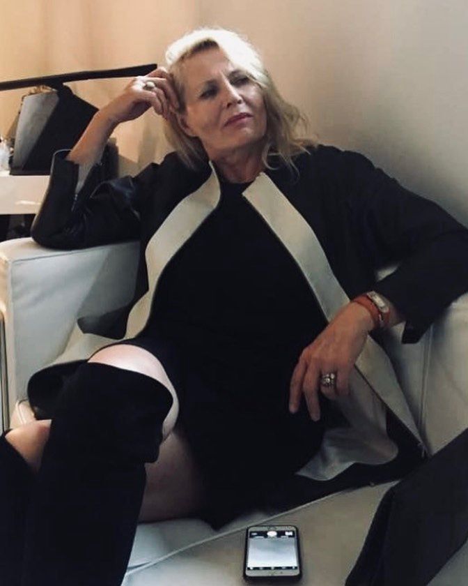 68-letnia Grażyna Szapołowska pozuje w dwuczęściowym bikini 