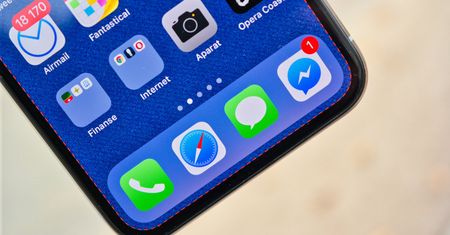 Apple jednak miał rację? iPhone X wyprzedził trendy o lata