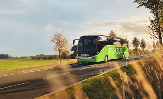 FlixBus jedzie z #moneypomaga. Rozdajemy zniżkowe kupony