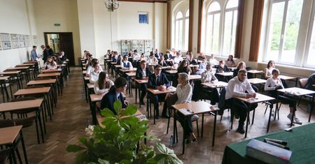 Matura 2025. Informatyka rozszerzona - jak wygląda egzamin? Co można mieć ze sobą, przecieki, co było i co może być