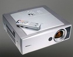 Toshiba TDP-TW355U - projektor bez kabli 5