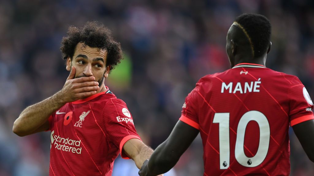 Getty Images / Shaun Botterill / Na zdjęciu: Mohamed Salah i Sadio Mane