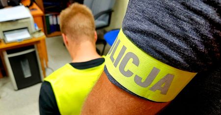 24-latek kierował hulajnogą po narkotykach zderzył się z rowerzystą.