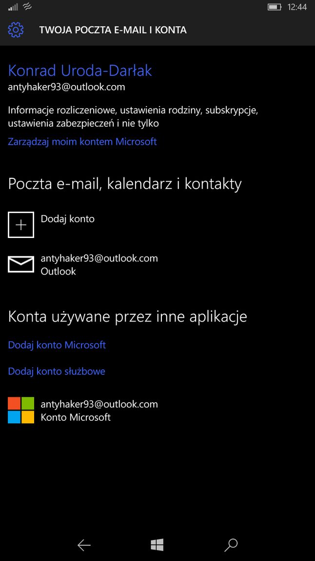 Spis wszystkich dodanych na urządzeniu kont - analogicznie do desktopowego Windows 10
