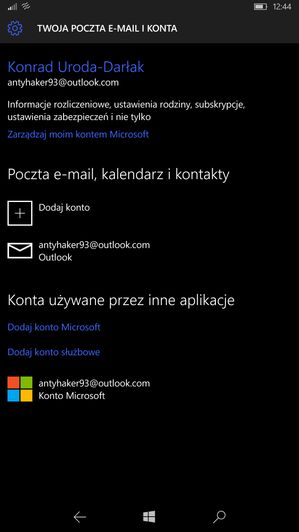 Spis wszystkich dodanych na urządzeniu kont - analogicznie do desktopowego Windows 10