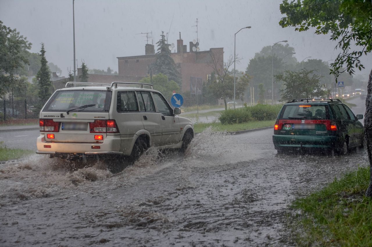 Ulewa w Zielonej Górze. Prezydent miasta pokazuje nagranie. "Armagedon"