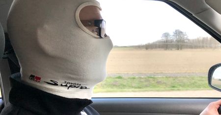 Od 16 kwietnia zakładamy maseczkę w samochodzie. Są nieliczne wyjątki