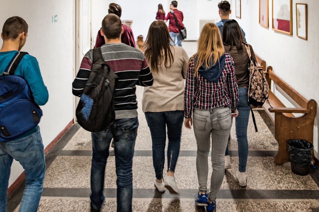Zbiorowe zasłabnięcie uczniów. Urząd bada sprawę