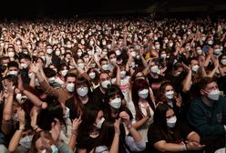 Barcelona: 5 tys. osób na koncercie rockowym. Szansa dla branży muzycznej?