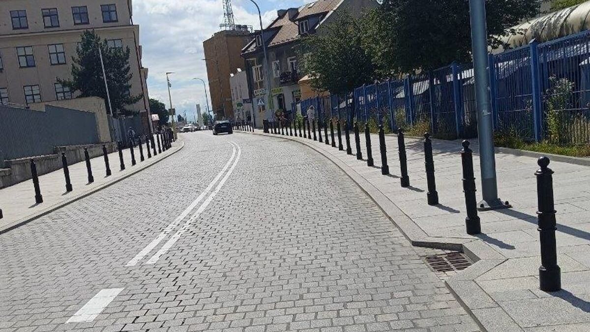 Drogowcy źle pomalowali pasy na ul. Pocztowej