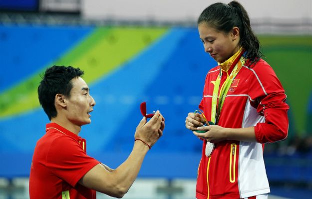 Chinka zdobyła srebrny medal na IO a chwilę później... oświadczył się jej kolega z kadry