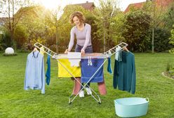 Letnie suszenie prania: wybieramy suszarkę na balkon i do ogrodu