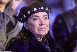 Ewa Krawczyk oprowadza kamery po domu. Pokazała małżeńską sypialnię
